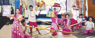  ??  ?? Winners of the Bambanti Festival Dance Competitio­n performed their Tinikling dance number during the event.