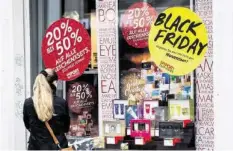  ??  ?? Die Detailhänd­ler sind für den Black Friday gerüstet.