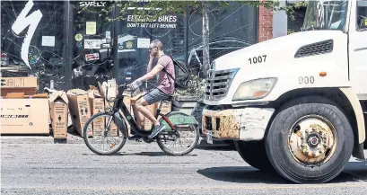  ?? ANDREW FRANCIS WALLACE TORONTO STAR ?? The bike lanes along Bloor, Danforth and University will mirror TTC subway lines that will operate at reduced capacity.