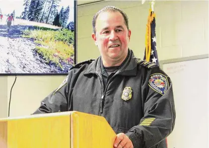  ?? Cassandra Day/Hearst Connecticu­t Media ?? Middletown police Lt. Paul Maturo, 59, retired May 19 after 33 years of service. Here, he speaks to fellow officers about his three decades in the department.