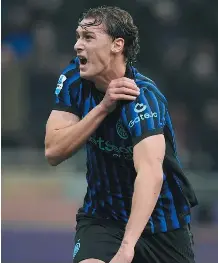  ?? ?? IN FORMA Pio Esposito, 20 anni, dopo il gol dell’altra sera contro il Lecce. A destra Maignan,
30, vero eroe rossonero nella sfida di giovedì a Como