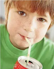  ?? [THINKSTOCK PHOTO] ?? Restrictin­g your children’s intake of sugary drinks and other sweets does not create healthy eating habits, expert says.