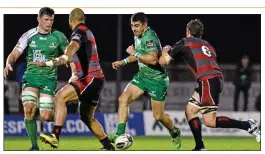  ??  ?? KICKING ON: Connacht try scorer Tiernan O’Halloran (second right)