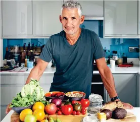  ?? ?? NEW APPROACH: Professor Tim Spector says traditiona­l diets fail