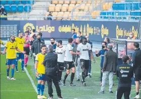  ?? FOTO: LALIGA ?? Diakhaby abandonó el Ramón de Carranza por un supuesto insulto racista de Cala