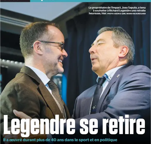  ?? PHOTO AGENCE QMI, MARIO BEAUREGARD ?? Le propriétai­re de l’Impact, Joey Saputo, a tenu à souhaiter à Richard Legendre une retraite heureuse, hier.