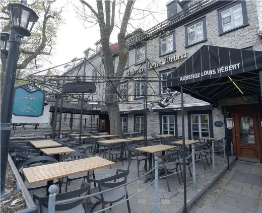  ?? PHOTO STEVENS LEBLANC ?? Les terrasses, comme celle-ci sur Grande-allée, à Québec, pourront rouvrir très bientôt, au plus grand plaisir de tous.