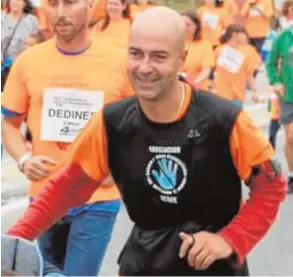  ?? ABC ?? A la izquierda, José Alberto G. L., de 46 años, durante una carrera popular