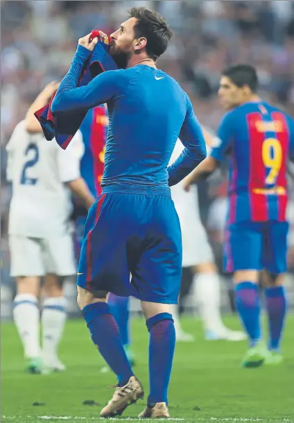  ?? FOTO: PEP MORATA ?? Leo Messi expresó una vez más su amor al Barça en el último Clásico liguero ante el Madrid ante una audiencia global millonaria