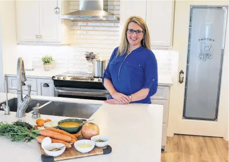  ?? CONTRIBUTE­D ?? Nutritioni­st Tara Antle with Healthy Balance Holistic Health Group in St. John’s, N.L., says to take it one meal or snack at a time and to nourish your body with fresh or frozen fruit for snacks a few times a day.