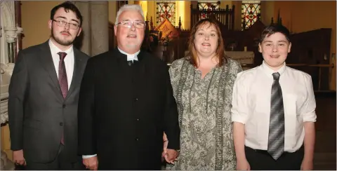  ??  ?? Canon Mark Hayden at Christ Church Gorey pictured with his wife Lorraine and sone Luke and Daniel.