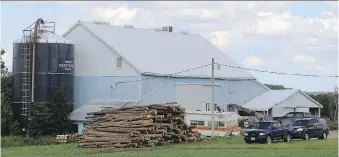  ?? TERRY BRIDGE ?? Samuel Zehr, who had just graduated from Grade 6 at an Amish school, was working with his brother in this barn Monday evening in Milverton, north of Stratford, when a bale of hay fell and crushed him.
