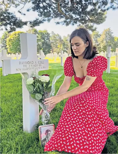  ?? ?? Alice Fernandez, 22, right, pledged to honour Raymond Cole, below, after a chance meeting with his friends at his graveside in Normandy, who asked her to continue placing flowers