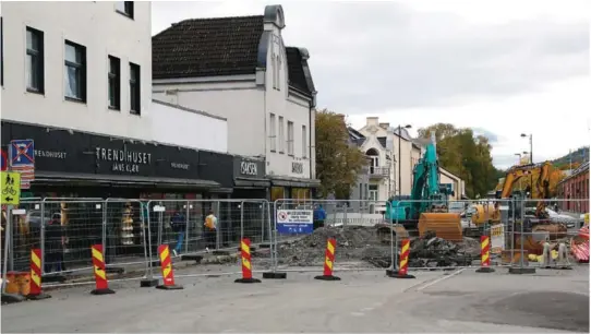  ?? FOTO: PER ARNE RENNESTRAU­M ?? HANDLETUR: Etter å ha handlet hos Jans Klaer fant brevskrive­ren ut at parkerings­situasjone­n ikke var ideell.