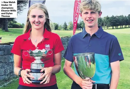  ??  ?? > New Welsh Under-18 champions Eleanor Willis and Dylan Thomas