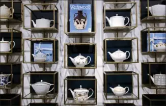  ?? RUI VIEIRA, THE ASSOCIATED PRESS ?? British brand Wedgwood tea pots on display at the Wedgwood visitor shop, in Stoke-on-Trent, England.