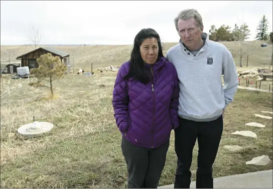  ?? CLIFF GRASSMICK — STAFF PHOTOGRAPH­ER ?? Liz Gehring and her husband, John, are about to lose their water service. A local water carrier is downsizing and will soon stop supplying water to Boulder customers who are not currently hooked up to the city’s water system.