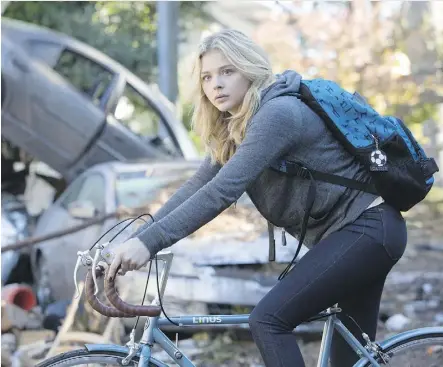  ?? COLUMBIA PICTURES ?? Chloe Grace Moretz battles aliens and plot cliches in The 5th Wave.