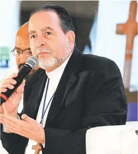  ?? ESPECIAL ?? El obispo Juan Carlos Arcq Guzmán en foro de Coparmex.