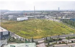  ?? FOTO: HJBA ?? Die Zukunft des Areals zwischen Am Hülserhof, Zum Gut Heiligendo­nk und Theodorstr­aße steht zumindest schon fest. Dort wird Bauhaus bauen.