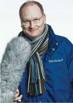  ?? Foto: ARD, Ralf Wilschewsk­i ?? Sven Plöger ist einer der bekanntest­en deutschen Meteorolog­en. Am 2. März 1999 moderierte er das erste Mal „Das Wetter im Ersten“.