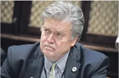  ??  ?? StEvE Bannon, también trabaja al lado de Trump