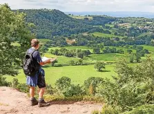  ?? Joe Wainwright ?? ● View from Sandstone Trail on Bickerton Hill