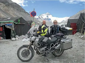  ?? SUPPLIED ?? Trevor and Audrey Stafford say a highlight of their 84-day ride was seeing Mt Everest on a clear day.