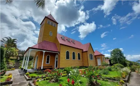  ?? CENTRO DE PATRIMONIO PARA LN ?? Esta ermita es icónica para todo el cantón de Turrialba, pero especialme­nte de su pueblo Aquiares. Fue construida a inicios de la década de 1930.