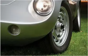  ??  ?? Above left: Wheels currently fitted are Technomagn­esio, ultra-light rims in the style of the original Porsche wheels
Above right: Partially exposed engine and exhaust system hint at the Devin’s mechanical origins…