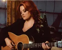  ??  ?? Wynonna &amp; the Big Noise Band perform at the Seminole Casino Hotel in Immokalee on Oct. 13.