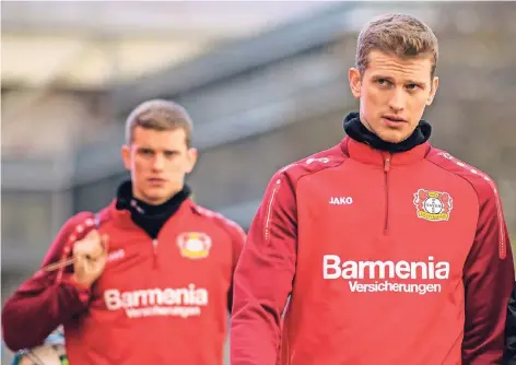  ?? FOTO: IMAGO ?? Spielt Lars Bender (r.), holt Bayer 04 im Schnitt deutlich mehr Punkte als ohne ihn.