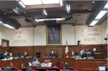  ??  ?? Los ministros de la Suprema Corte de Justicia instruyero­n al Congreso a emitir la ley sobre publicidad gubernamen­tal antes del 30 de abril de 2018.