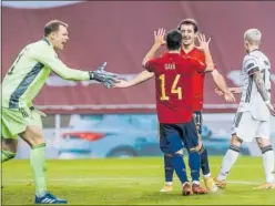  ?? ?? Heridos en el orgullo.
El 17 de noviembre de 2020, la ya España de Luis Enrique le hizo un 6-0 a la Alemania de Löw en La Cartuja en partido de la Nations League.