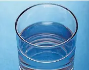  ?? [THINKSTOCK PHOTO] ?? Avoid dehydratio­n by drinking plenty of water.