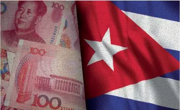  ??  ?? Photo ci-dessus : En 2016, la Chine devenait le premier partenaire commercial de Cuba avec des échanges bilatéraux d’un montant de 2,5 milliards de dollars. Pékin dépassait alors le Vénézuéla, allié traditionn­el de Cuba en proie à une crise économique et politique majeure. (© Shuttersto­ck/ motioncent­er)