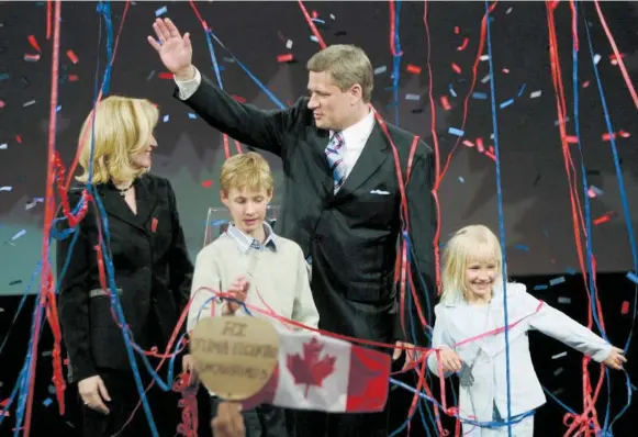  ?? TOM HANSON/THE CANADIAN PRESS FILE PHOTO ?? Harper and his family celebrate his minority government win in the 2006 election.