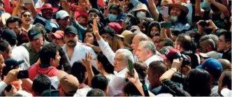  ?? ?? El pasado 27 de noviembre, alrededor de 1.2 millones de personas marcharon junto con el presidente Andrés Manuel López Obrador con motivo de su Cuarto Informe de Gobierno.