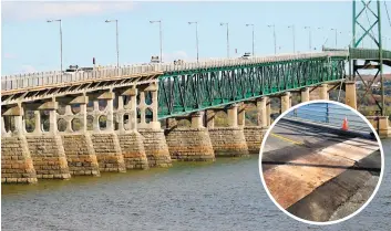  ?? PHOTOS AGENCE QMI, MARC VALLIÈRES ET CAPTURE D’ÉCRAN, TVA NOUVELLES ?? Une plaque d’acier colmate temporaire­ment le trou dans le pont de l’île d’Orléans ; d’autres travaux devraient être faits au cours de la prochaine semaine.