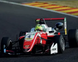  ?? ?? Figlio d’arte Mick Shumacher, 19 anni, ha vinto ieri la sua prima gara di Formula 3 con la Prema