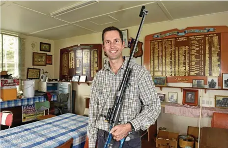  ?? Photo: Bev Lacey ?? APPROVED: Darling Downs Rifle Club official Rob McMaster spoke in favour of a controvers­ial rifle range, which was approved by the Toowoomba Regional Council.