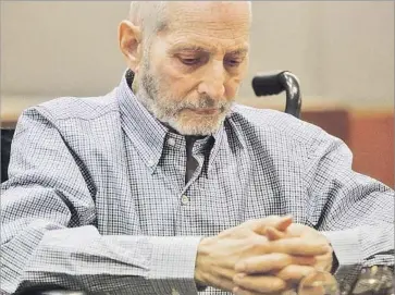  ?? Mark Boster Los Angeles Times ?? MILLIONAIR­E Robert Durst and wife Kathleen had a “deteriorat­ing” relationsh­ip before she vanished in 1982, a New York state trooper testified Monday, reading from a missing person report he wrote back then.