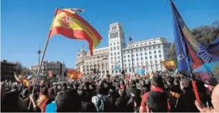  ?? EFE ?? Manifestac­ión ayer en Barcelona por la equiparaci­ón salarial