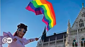 ??  ?? Protests took place in Budapest to oppose curtailing LGBTQ rights