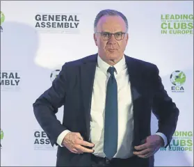  ?? FOTO: AP ?? Karl-Heinz Rummenigge El presidente de la ECA, ante la prensa tras la reunión