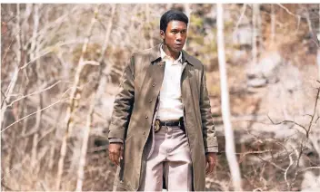  ?? FOTO: WARRICK PAGE/HBO ?? Der Star der dritten Staffel von „True Detective“ist Oscar- und Golden Globe-Gewinner Mahershala Ali, der als schwarzer Kommissar im ländlichen Arkansas ermittelt.