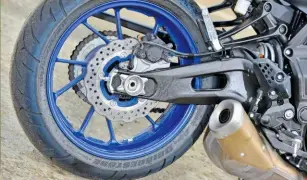  ??  ?? Good brakes are supplement­ed by a good ABS setup, boosting confidence