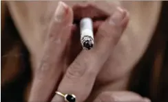  ?? FOTO: /RITZAU/MIRIAM DALSGAARD ?? Ryger Lars M. Tjellesen gider ikke løftede pegefingre, men mener, det er op til den enkelte at vaere ryger eller ikke-ryger.