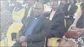  ?? ?? Former Minister of Commerce, Industry and Trade Gideon Dlamini was also in attendance. Seated behind him in a black suit is Ericson Dlamini, the former Labour Commission­er in the Ministry of Labour and Social Security.