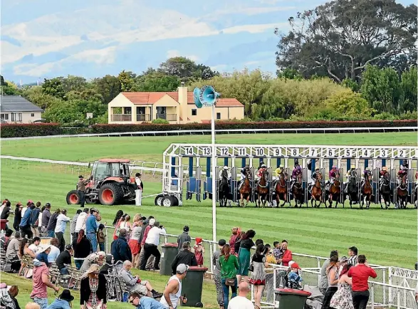  ??  ?? Awapuni races were abandoned on Saturday due to unsafe track conditions.